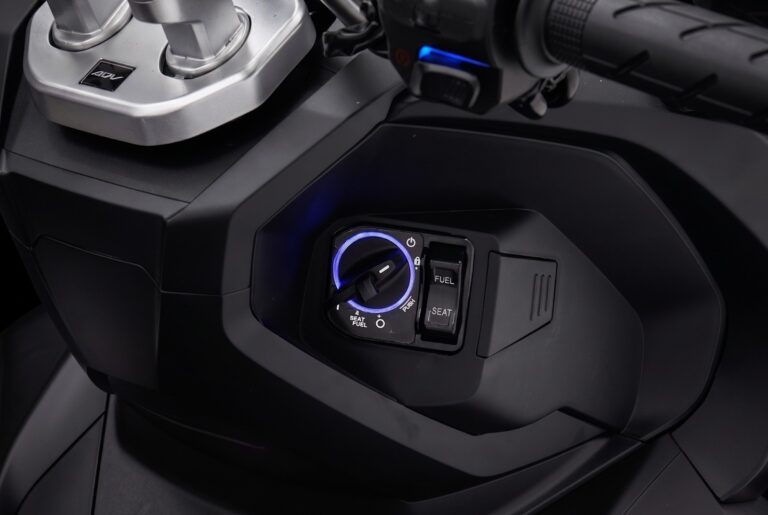 mdnmoto_asus_adv125_2026 (1)