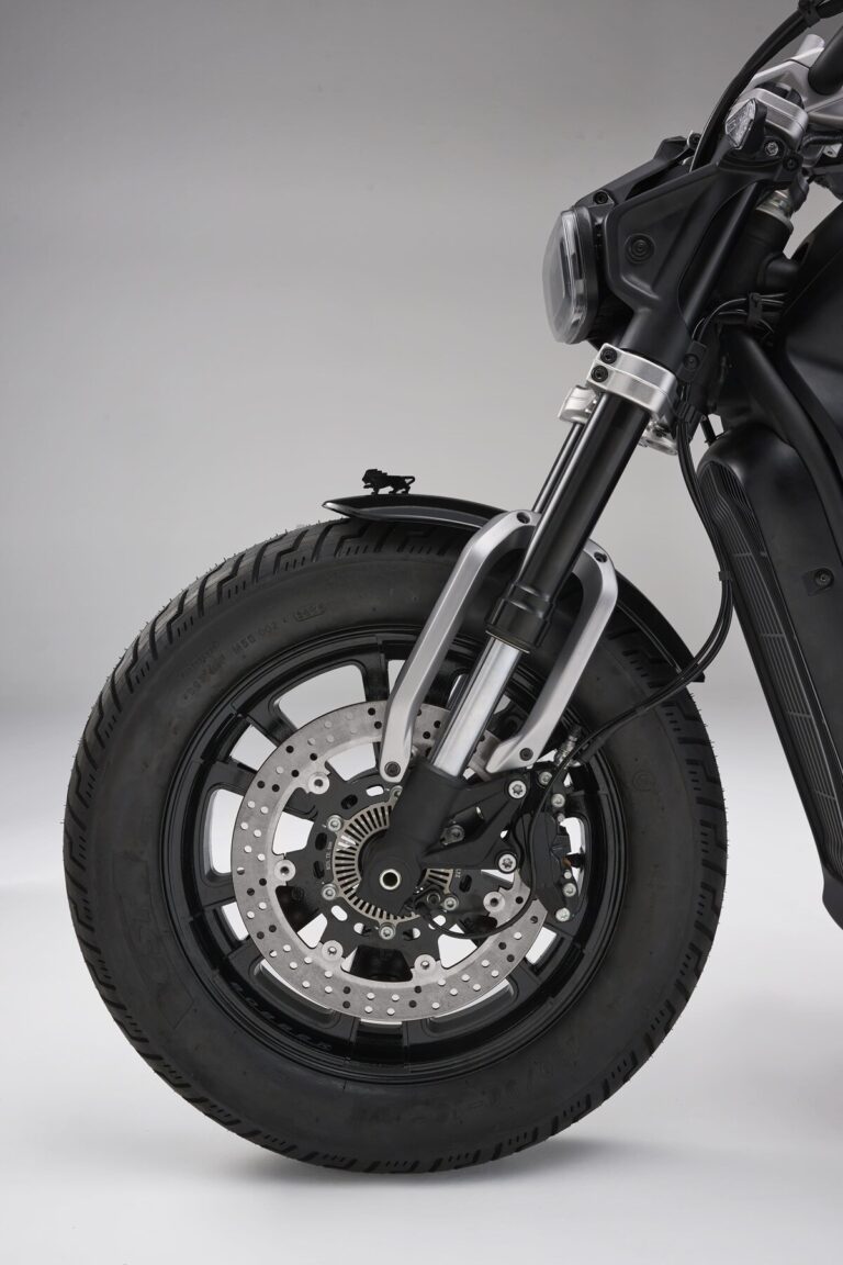 mdnmoto_benelli_leoncinobobber400_2026 (3)