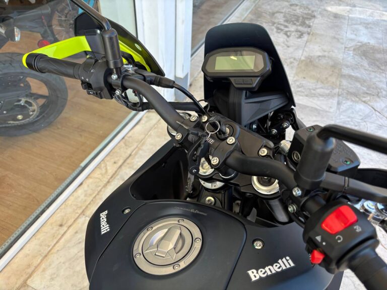 mdnmoto_benelli_bkx300_2026 (4)