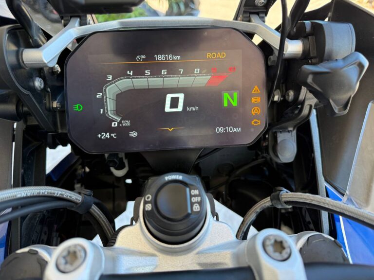 mdnmoto_bmw_r1250gsadventurehp_2020 (6)