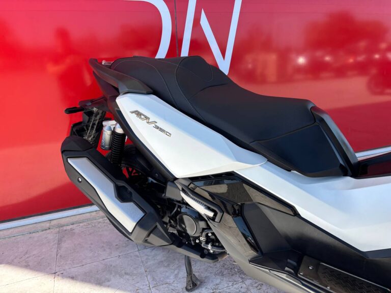 mdnmoto_honda_adv350_scooter_2026 (8)