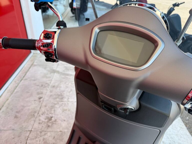 mdnmoto_piaggio_vespagts300_2025 (9)
