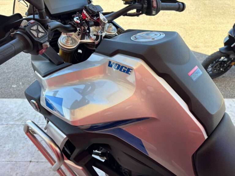 mdnmoto_voge_ds900x_2025 (4)