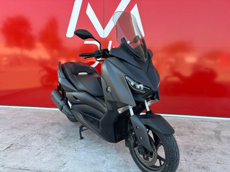mdnmoto_yamaha_xmax3002018 (4)