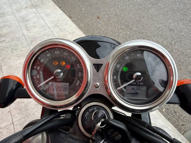 mdnnmoto_triumph_bonnevillet120_2020 (1)