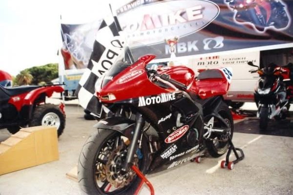 mdnmoto-gr_who-we-are_motomike-racing